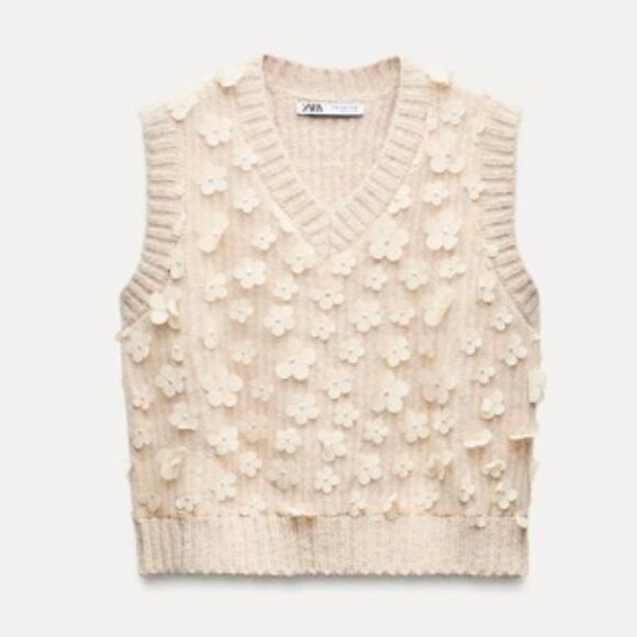 Zara Sweaters - Zara flower knit vest, size M